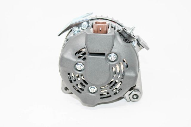 羊田　1028 Zx200-3 Zx270-3 Excavator Engine Parts 4HK1 Thermostat 8
