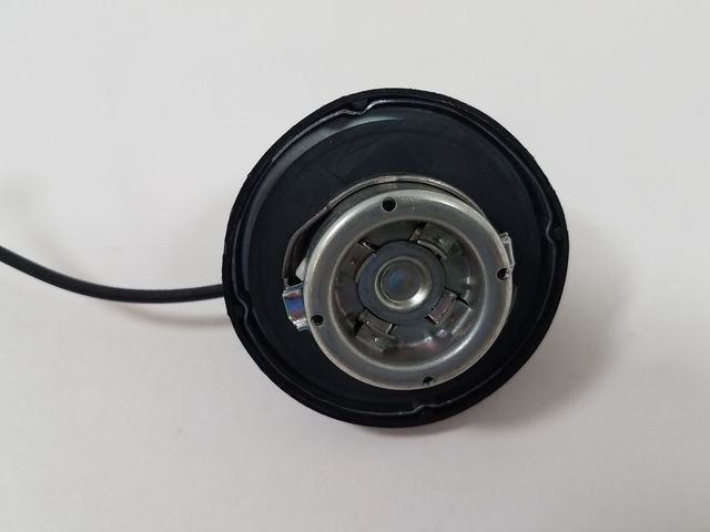 16111184664 - 1998-1999 BMW Fuel Cap (16-11-1-184-664) | BMW