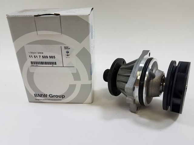 11517509985 - 1991-2006 BMW Water Pump Assembly (11-51-7-509