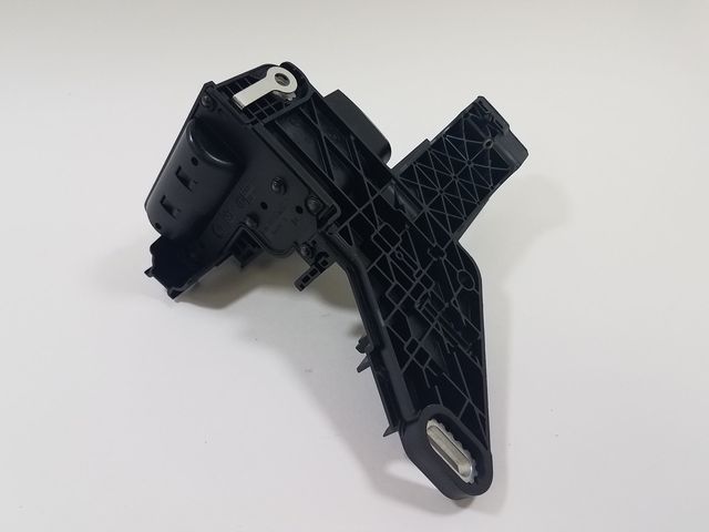 61149356157 - 2016-2020 BMW Distribution Box (61-14-9-356