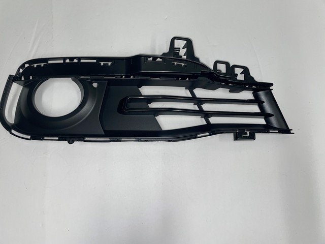 51117396878 - 2016-2019 BMW Fog Lamp Bezel (51-11-7-396-878) | BMW 