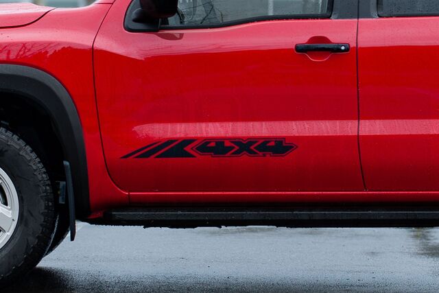 2024 Nissan Frontier 