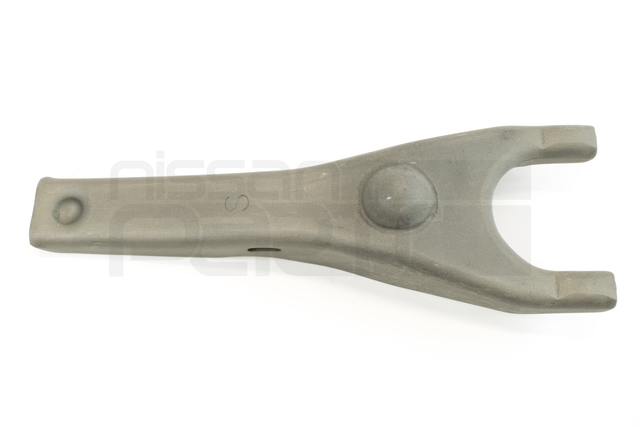 Genuine CLUTCH RELEASE FORK (S12 S13 S14 Z31 Z32 D21 +more