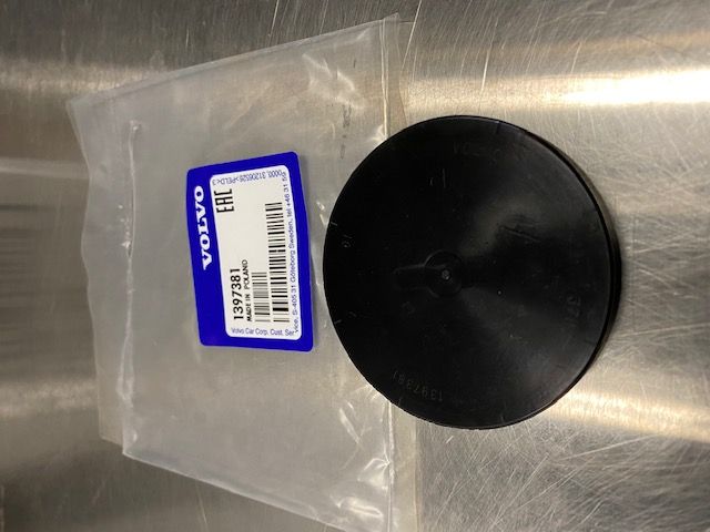 1397381 - Engine Camshaft Plug 1998-2016 Volvo | My Swedish Parts