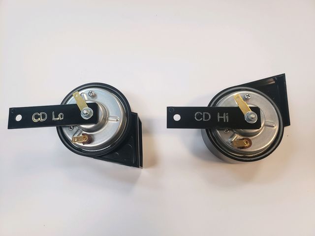 Nissan sports horn