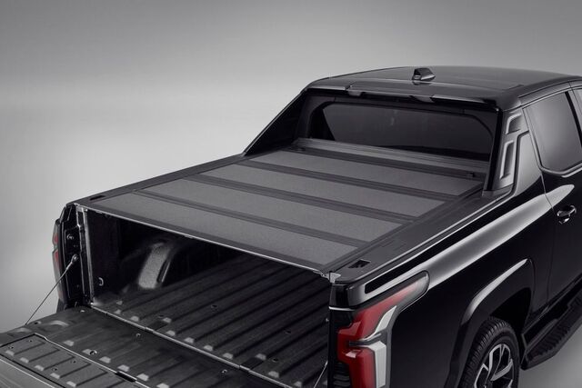 2024-2026 GM Hard Folding Tonneau Cover 86595168 | GMCPartsCanada