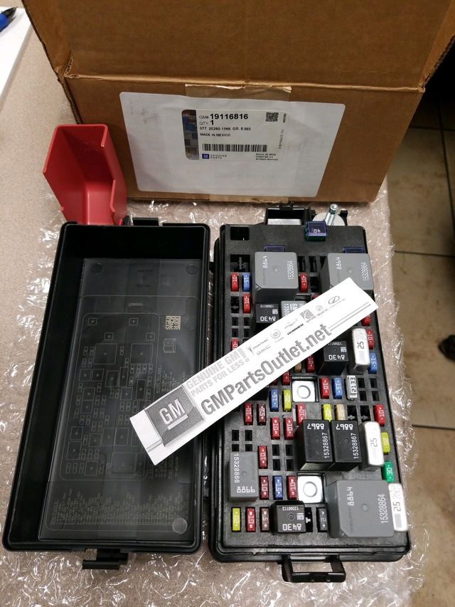 FUSE BLOCK (Rear) 19116816 | OEM GM Parts