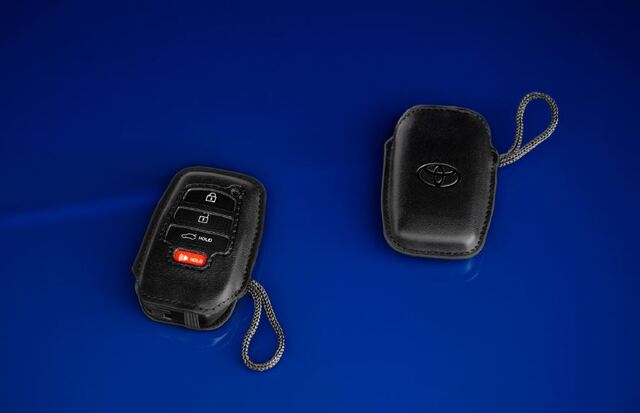 2024-2025 Toyota Genuine Toyota Grand Highlander & 2025 + Camry Key ...