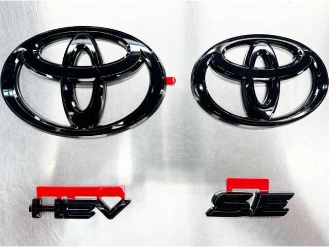 Genuine OEM Toyota 2025 Camry SE Blackout Emblem Overlay Kit – PT948-03252-02