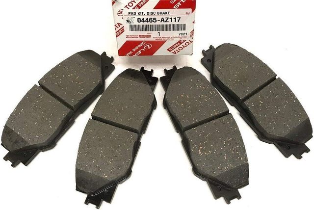 FAST SHIPPING 2006-2013 TOYOTA RAV4 FRONT BRAKE PADS GENUINE OEM 04465-AZ117