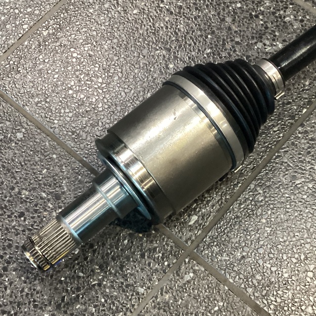 ブブカ CV Axles 43430-0c010 for Toyota Tundra in High Quality - CV