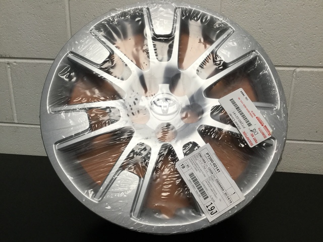 2014-2017 Toyota Corolla Genuine Toyota 2014-2016 Corolla 16