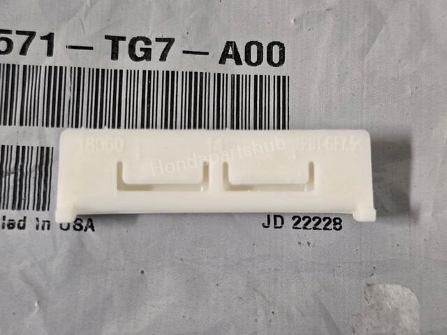 2016-2022 Honda Pilot (Qty 1) 16-22 Honda Pilot Rear Hinge Cover