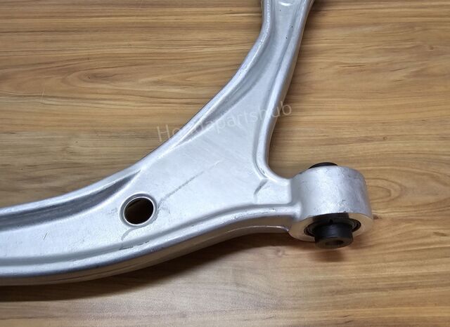 Metrix Premium Chassis Parts - Front Left &amp; Right Lower Control Arm W Ball Joint &amp; Bushing Assembly Kit Fits 2011-2013 Honda Odyssey, Replacement RK622210, RK622002, Made In Europe