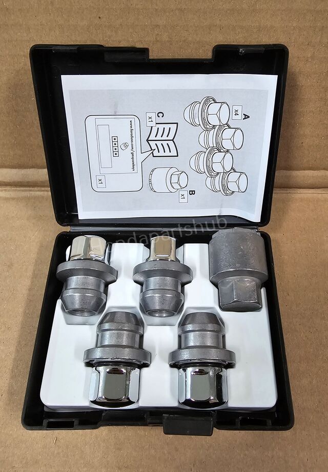 2024-2026 Honda Prologue 2024 PROLOGUE Chrome Wheel Lock Set