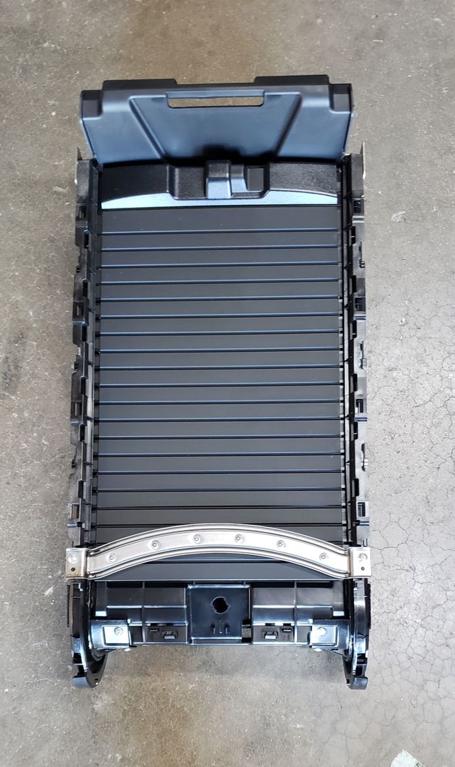 2009-2015 Honda Pilot 09-15 Honda Pilot Shutter *NH167L* (Graphite