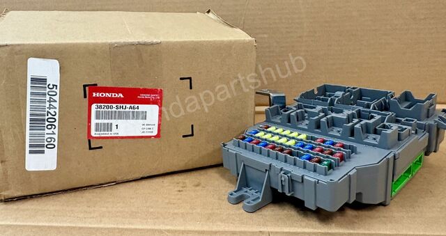 07-10 HONDA ODYSSEY (EX-L) Fuse & Relay Box 38200-SHJ-A64 | Honda