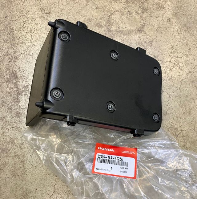 2017-2019 Honda CR-V Storage Tray 83405-TLA-A02ZA | Honda Parts