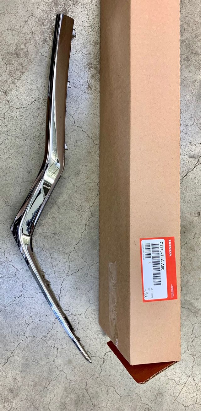 17 19 Honda Cr V Molding B L Front Grille Tla A00 Honda Parts For Less 17 19 Honda Cr V Molding B L Front Grille Tla A00 Honda Parts For Less