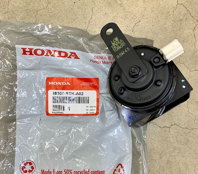 38100-SDB-A02 - Genuine Honda Horn Assembly (Low) (Mitsuba 38100-SDB-A02 - Genuine Honda Horn Assembly (Low) (Mitsuba
