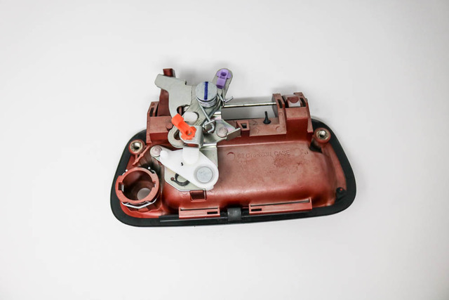 69090-0C030-C0 - Tailgate Handle 2001-2006 Toyota Tundra | Longo