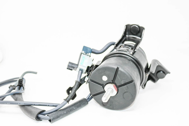 12360-31041 - Front Insulator 2008-2010 Toyota Highlander | Longo