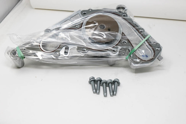 レセルボディ 16100-49876-83 Genuine Lexus Water Pump Assembly