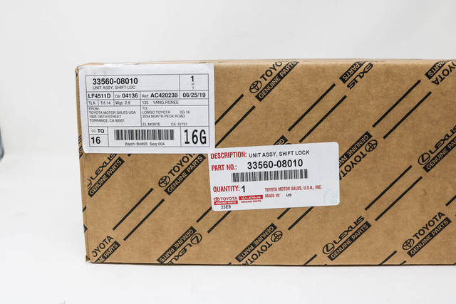 33560-08010 - Gear Shift Assembly 2004-2010 Toyota Sienna