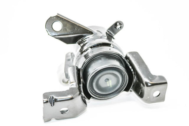 m0226　上部 12305-0T051 - Engine Mount (Right) 2009-2013 Toyota | Longo