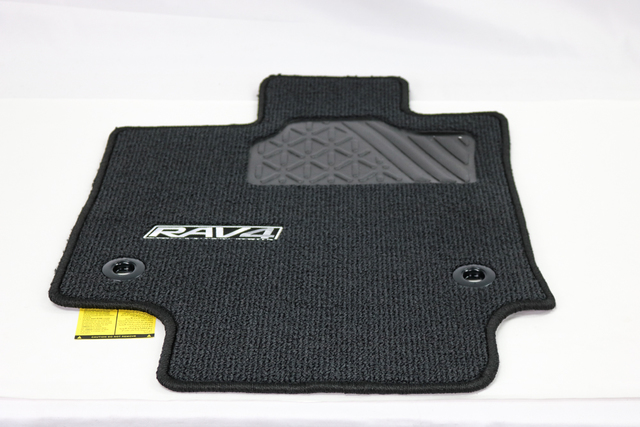 thumbnail image 2 of OEM Toyota Land Cruiser Gray Carpet Floor Mat Set – 3 Pieces, 1998-2002, PT206-60012-01 2 of 4