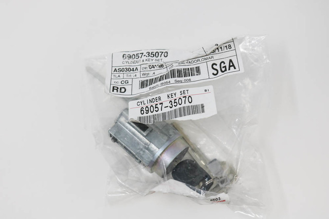 69057-35070 - Ignition Lock Cylinder 1995-2004 Toyota | Longo