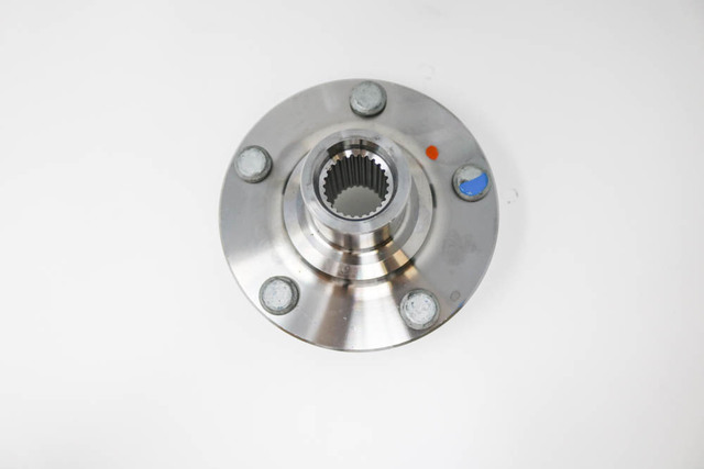 エリアバインダー 43502-28090 - Front Hub 2001-2017 Toyota | Longo Toyota Parts