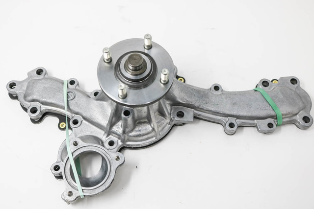 16100-09471 - Engine Water Pump 2003-2015 Toyota | Longo