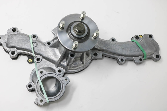 16100-09471 - Engine Water Pump 2003-2015 Toyota | Longo