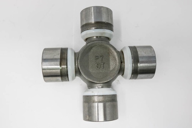 メタフィス　4320 みゅー 04371-04020 - Universal Joint 1993-2006 Toyota | Longo Toyota Parts