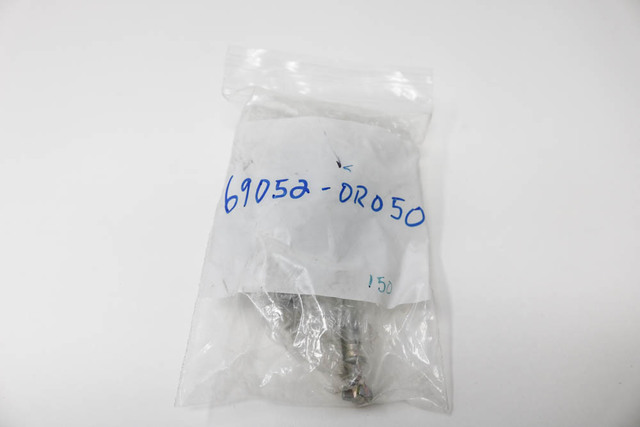 69052-0R050 - Door Lock Cylinder 2013-2018 Toyota RAV4 | Longo
