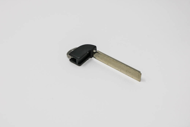 69515-16110 - Vehicle Key 2019-2022 Toyota Corolla | Longo Toyota