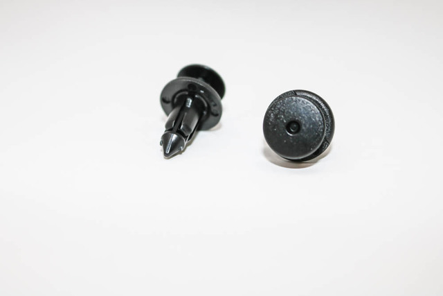 A 75867-30120 - Rocker Molding Clip 2006-2025 Toyota | Longo