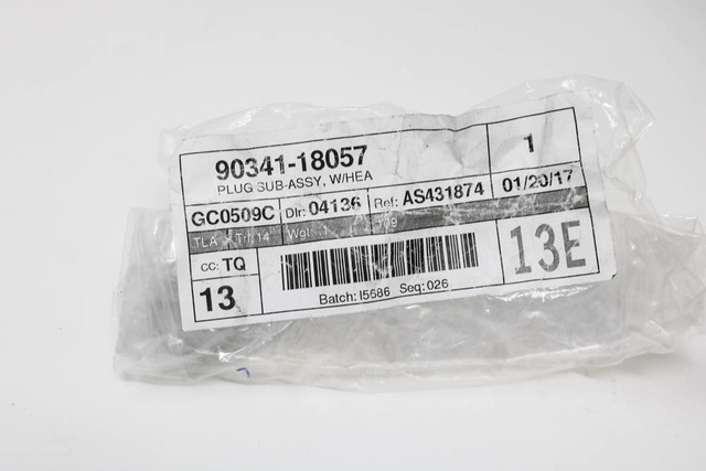 90341-18057 - Plug; Plug Sub-Assembly Longo Toyota Parts