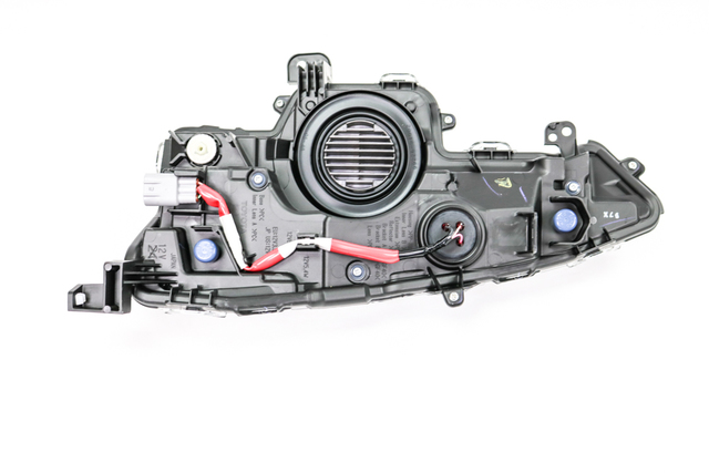 81510-47090 - Fog Lamp Assembly 2017-2022 Toyota Prius Prime