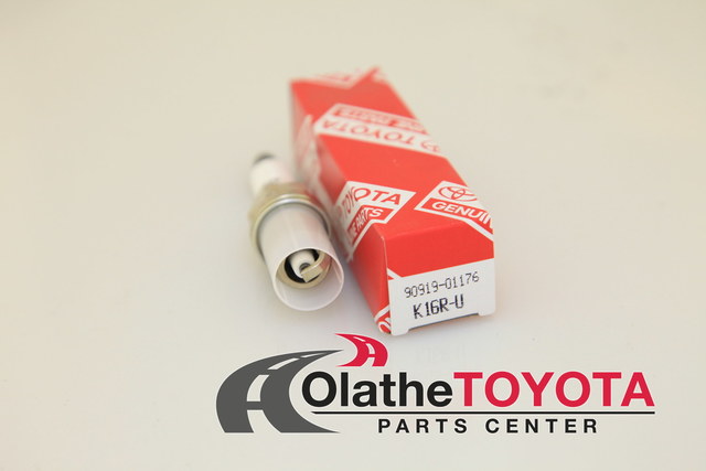 9091901176 - Electrical: Spark Plug for Scion: xA, xB | Toyota: 4Runner, Celica, Corolla, Echo, Land Cruiser, Pickup, T100, Tacoma Image