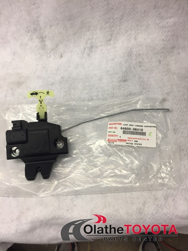 6460006010 - Body: Deck Lid Latch for Toyota: Camry Image