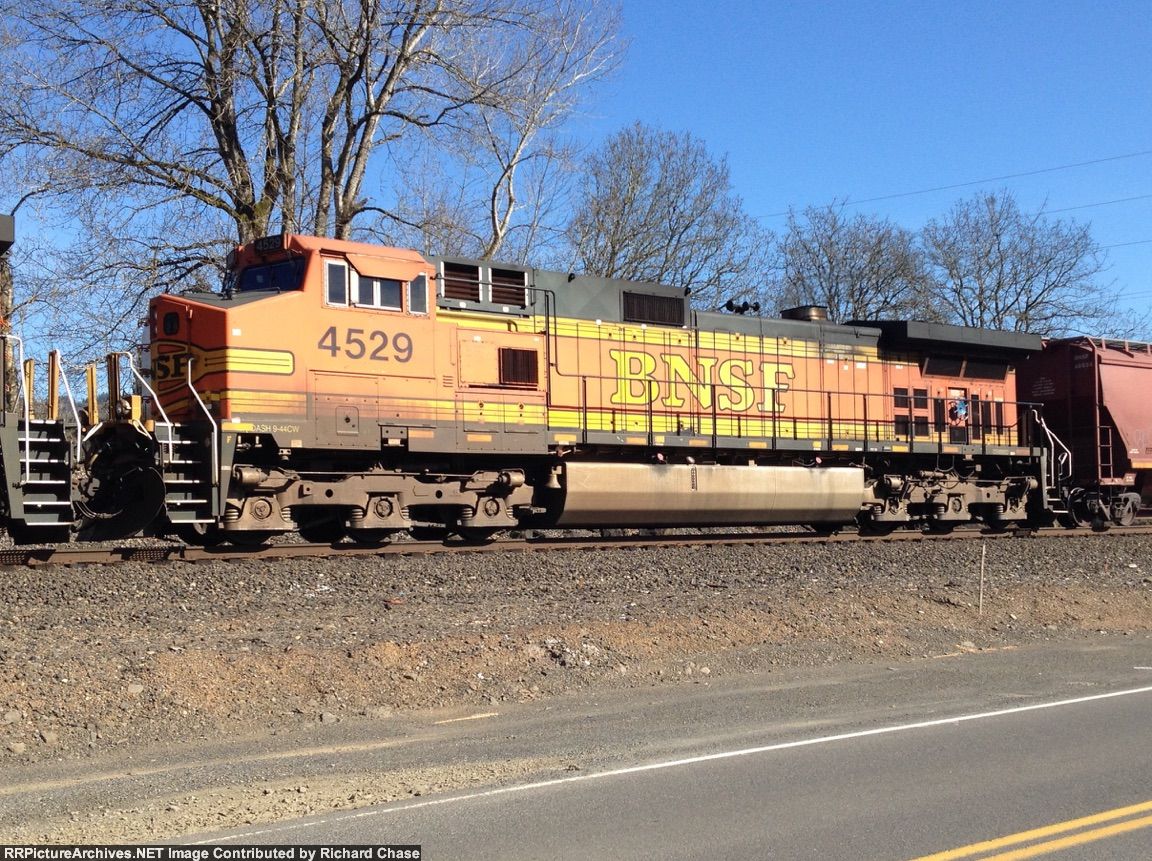 BNSF 4529
