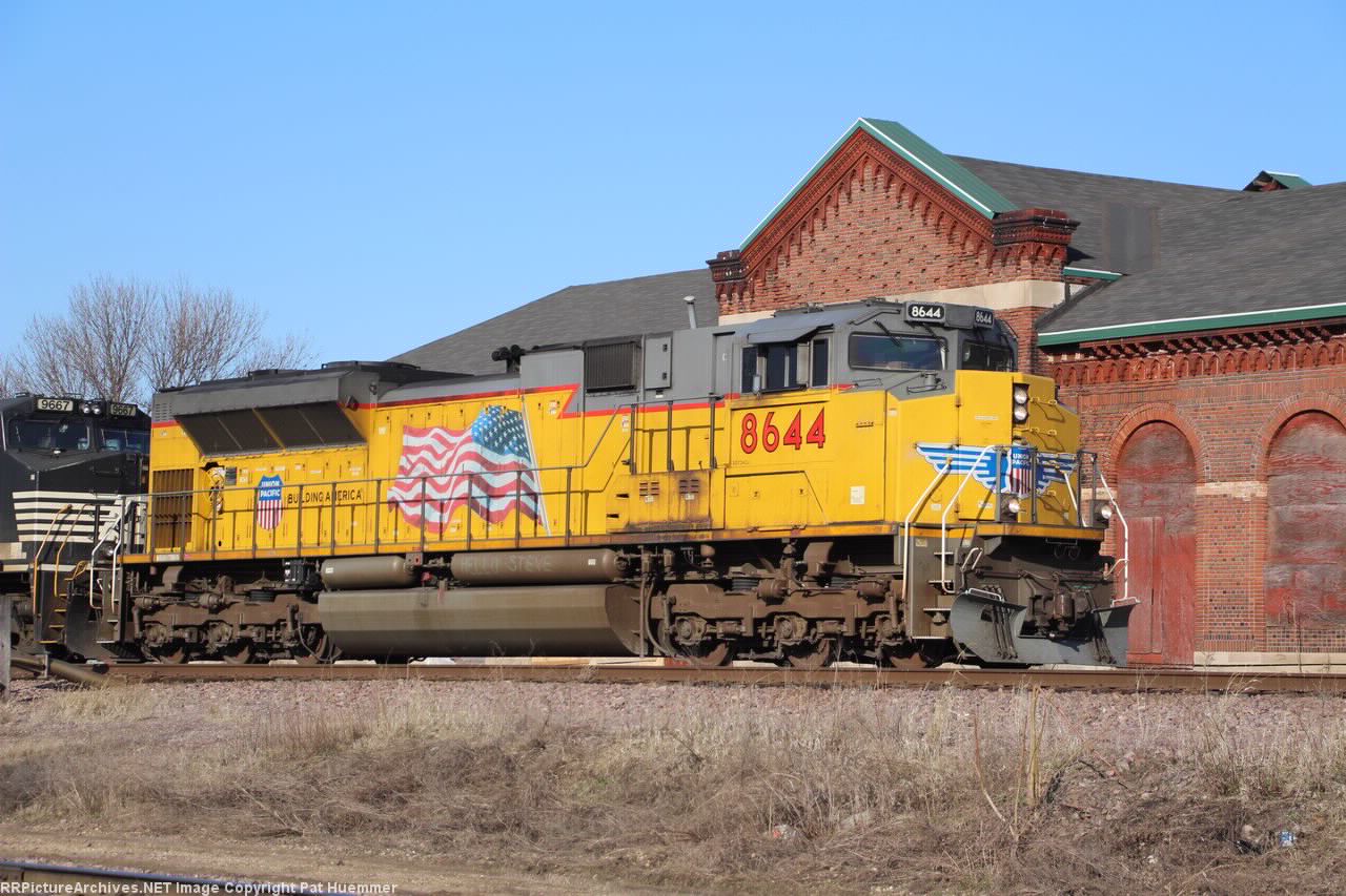UP 8644