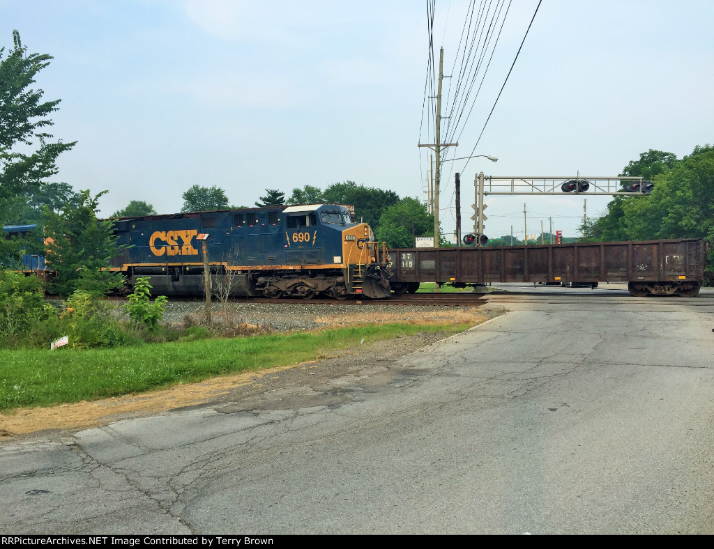CSX 690