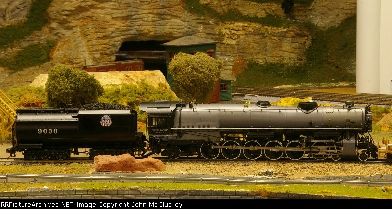 UP 9000 visits the EV