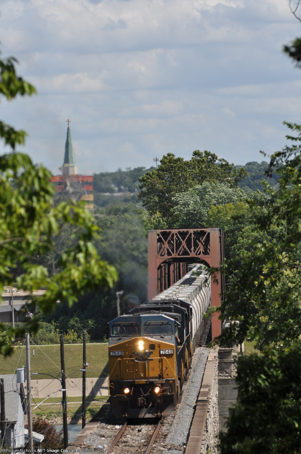 CSXT 7649 On CSX Q 361 Westbound