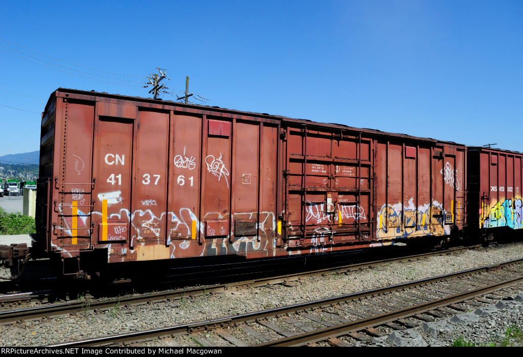 CN 413761 50-6 ft Single Door Boxcar (side B)