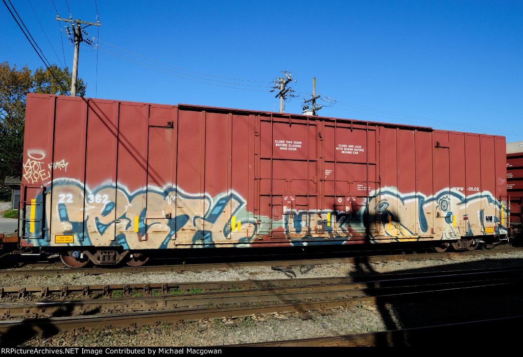 WC 22362 60-9 ft Double Door Excess!Height Boxcar CN RAIL (side B)