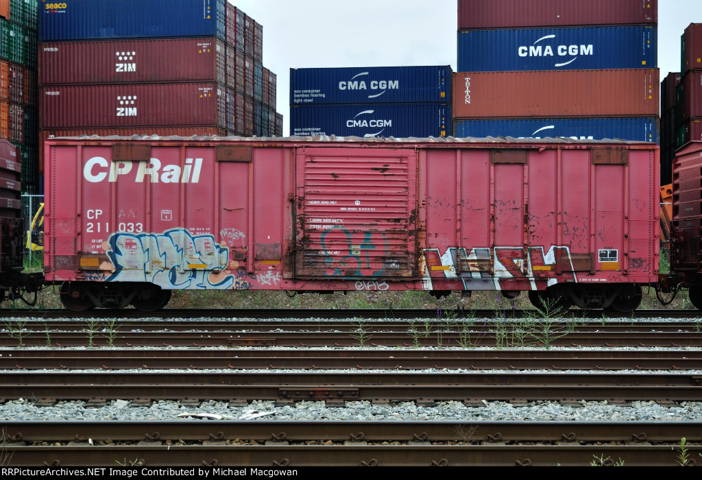 CPAA 211033 50-6 ft Single Door Boxcar (side A)